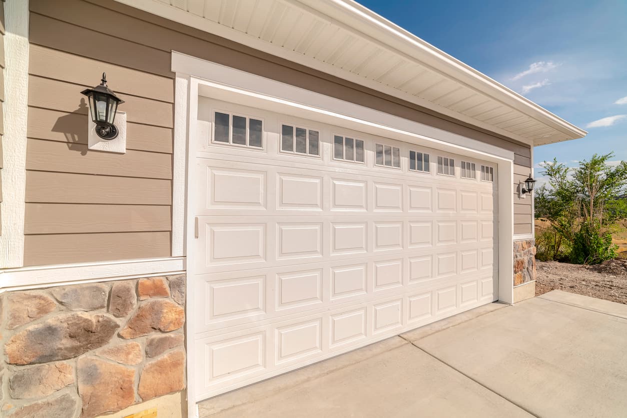 Garage door installed by Tull Overhead Door